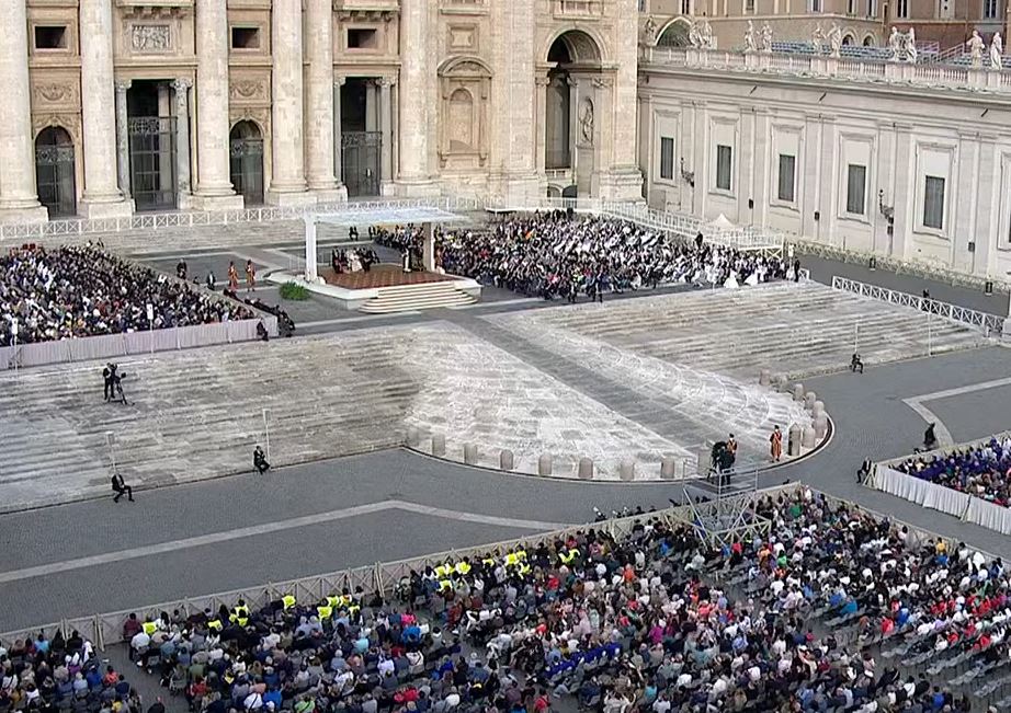 Papst ruft zu weltweitem Friedensgebet am 27. Oktober auf