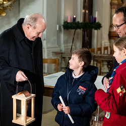 Friedenslicht in Wien angekommen / Erzdiözese Wien/ Schönlaub, Stephan Schönlaub