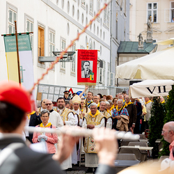 400 Mesnerinnen und Mesner bei österreichweiter Wallfahrt / Erzdiözese Wien/Schönlaub, Stephan Schönlaub 400 Mesnerinnen und Mesner bei österreichweiter Wallfahrt