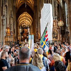 400 Mesnerinnen und Mesner bei österreichweiter Wallfahrt / Erzdiözese Wien/Schönlaub, Stephan Schönlaub 400 Mesnerinnen und Mesner bei österreichweiter Wallfahrt